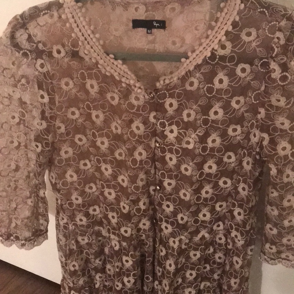 Boutique lace kimono, size M